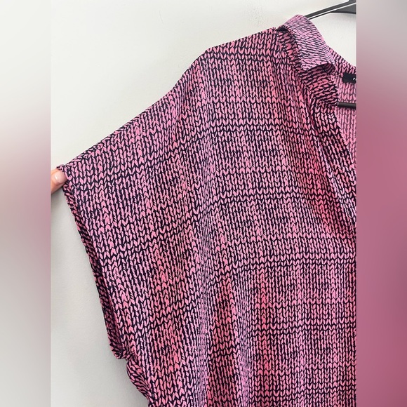 Pleione V Neck Collared Top Cap Sleeves Pink and Navy. Sz XXL plus size casual - Picture 4 of 11